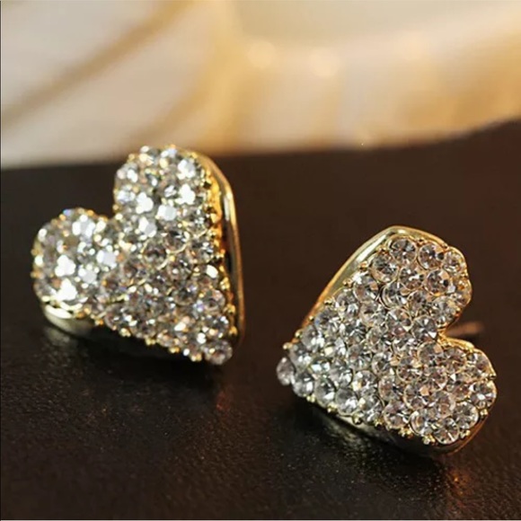 katbmoore Jewelry - NWT Gold Plated Rhinestone Heart Earrings